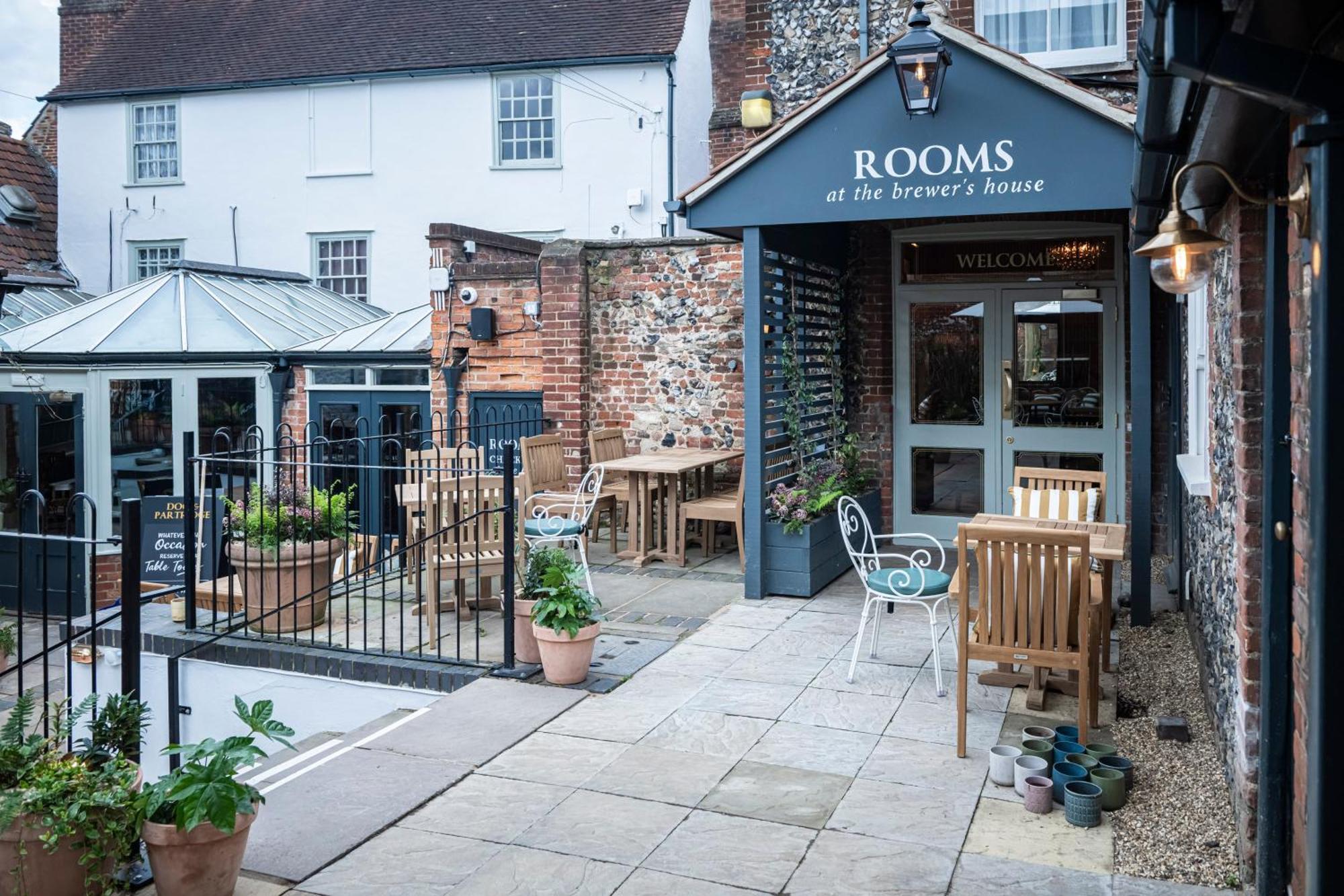 Dog And Partridge By Greene King Inns Bury St. Edmunds Exterior photo