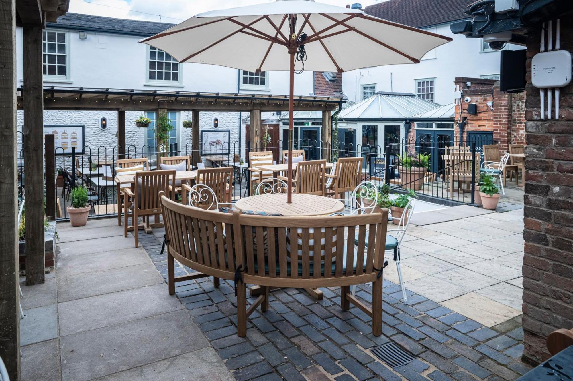 Dog And Partridge By Greene King Inns Bury St. Edmunds Exterior photo